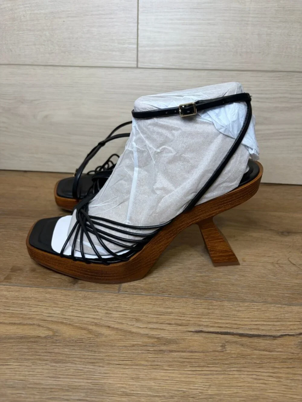 INC International Concepts Rashelp Black Beauty Strappy Platform Sandal Size 10M
